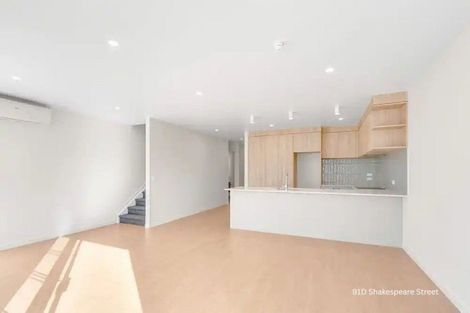 Photo of property in 91 Shakespeare Street, Leamington, Cambridge, 3432
