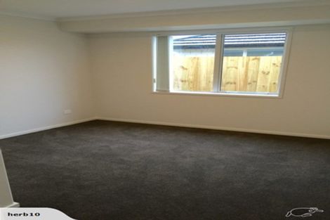 Photo of property in 1 Cupples Street, Papamoa Beach, Papamoa, 3118