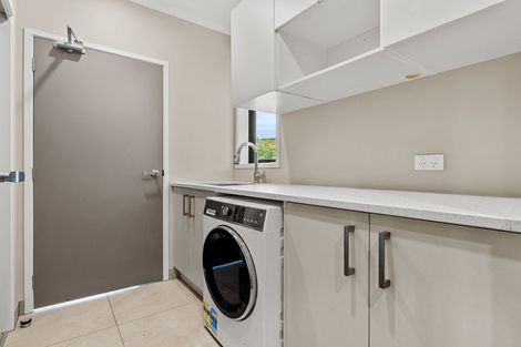 Photo of property in 2d Country Club Lane, Waiuku, 2123