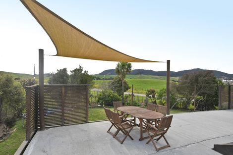 Photo of property in 301 Ranganui Road, Kaiwaka, 0573