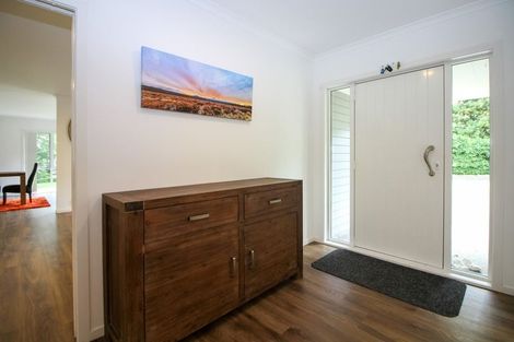 Photo of property in 35 Oram Drive, Turitea, Palmerston North, 4472