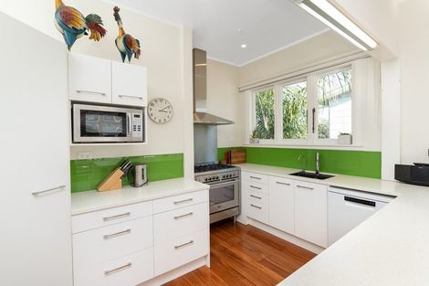 Photo of property in 25 Windsor Road, Bellevue, Tauranga, 3110