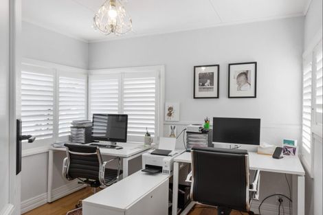 Photo of property in 11 Colenso Avenue, Hospital Hill, Napier, 4110