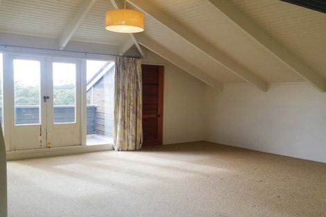 Photo of property in 16 Apihai Street, Orakei, Auckland, 1071