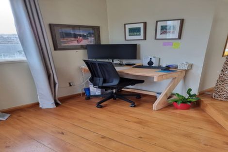 Photo of property in Chatsworth Flats, 7/23 Pirie Street, Mount Victoria, Wellington, 6011