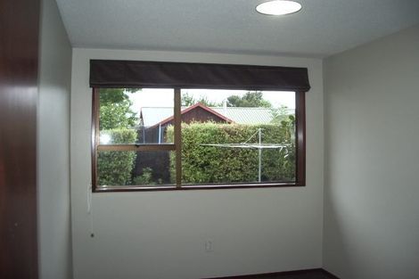 Photo of property in 1/204 Grimseys Road, Redwood, Christchurch, 8051