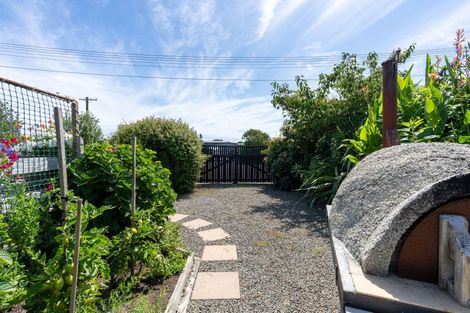Photo of property in 1 Huia Street, Foxton Beach, Foxton, 4815