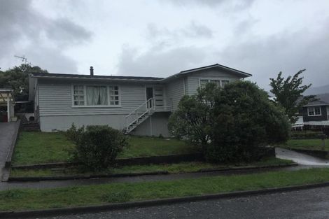 Photo of property in 32 Mcgowan Road, Wainuiomata, Lower Hutt, 5014