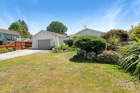 Photo of property in 15 Resolution Place, Bryndwr, Christchurch, 8053