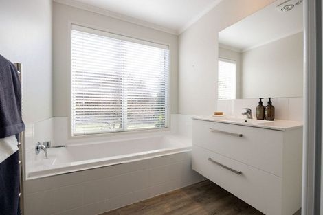 Photo of property in 29 Jarrett Terrace, Leamington, Cambridge, 3432