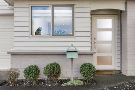 Photo of property in The Rise, 22 Hatfield Place, Albany Heights, Auckland, 0632