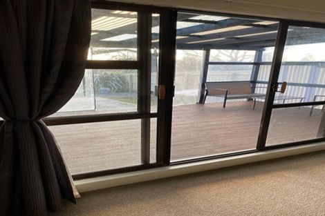 Photo of property in 172 Main Road South, Raumati South, Paraparaumu, 5032