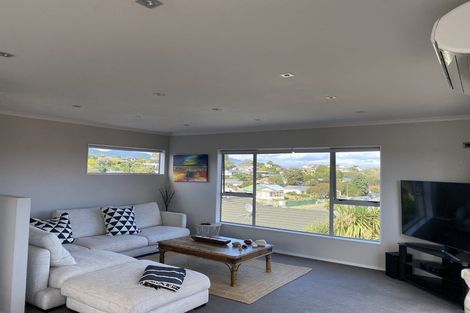 Photo of property in 69 Queens Road, Waikanae Beach, Waikanae, 5036