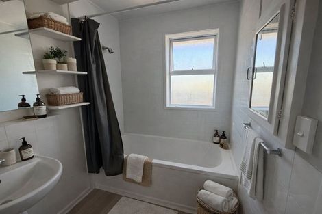 Photo of property in 4/72 Geraldine Street, Edgeware, Christchurch, 8013