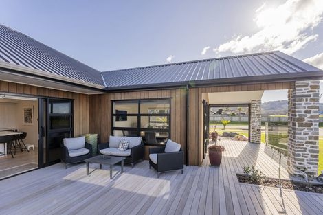 Photo of property in 259 Kupe Drive, Whitianga, 3510