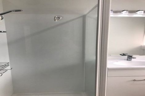 Photo of property in 2/27 Aberfeldy Avenue, Highland Park, Auckland, 2010