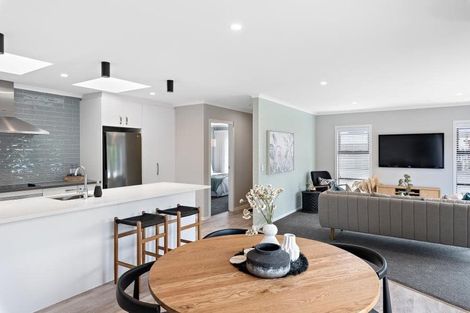 Photo of property in 12 Millhaven Place, Otaki, 5512