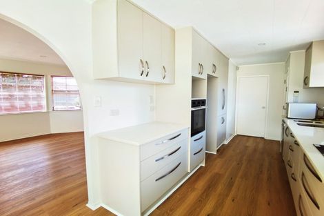 Photo of property in 130 Pigeon Mountain Road, Half Moon Bay, Auckland, 2012