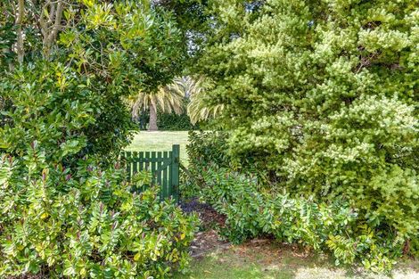 Photo of property in 35 Airini Road, Waimarama, Havelock North, 4294