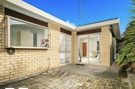 Photo of property in 4 Owl Court, Unsworth Heights, Auckland, 0632