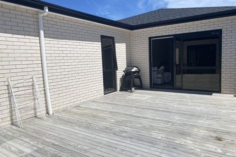 Photo of property in 46a Adams Road South, Pukekohe, 2120