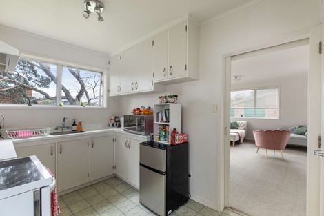 Photo of property in 5/28 Uxbridge Road, Mellons Bay, Auckland, 2014