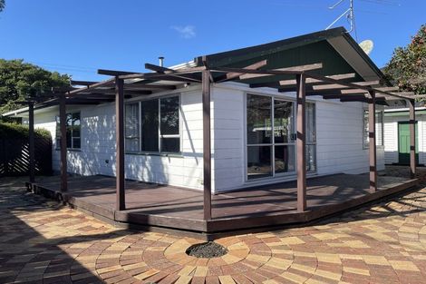 Photo of property in 16 Malone Road, Waterloo, Lower Hutt, 5011
