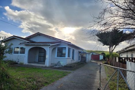 Photo of property in 68 Polson Street, Castlecliff, Whanganui, 4501