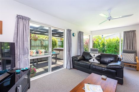 Photo of property in 5 Malthouse Lane, Heathcote Valley, Christchurch, 8022
