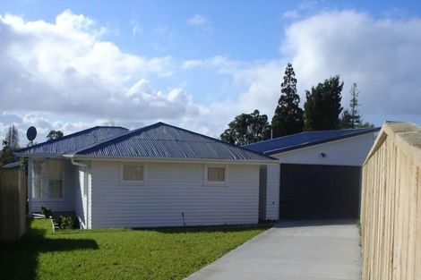 Photo of property in 18 Keats Place, Blockhouse Bay, Auckland, 0600