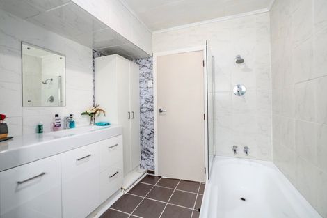 Photo of property in 184 George Street, Stokes Valley, Lower Hutt, 5019