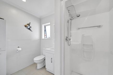 Photo of property in 24 Moulton Street, Moturoa, New Plymouth, 4310