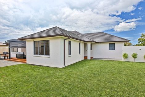 Photo of property in 15 Pinotage Drive, Greenmeadows, Napier, 4112