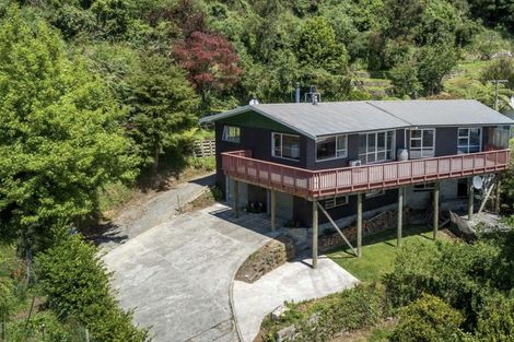 Photo of property in 47 Otago Street, Picton, 7220