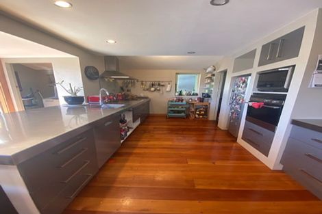 Photo of property in 327 The Terrace, Te Aro, Wellington, 6011