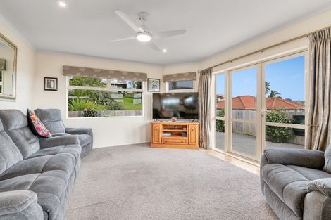 Photo of property in 16 Elan Place, Stanmore Bay, Whangaparaoa, 0932