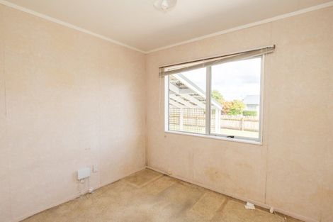 Photo of property in 14 Darlington Street, Ngatea, 3503