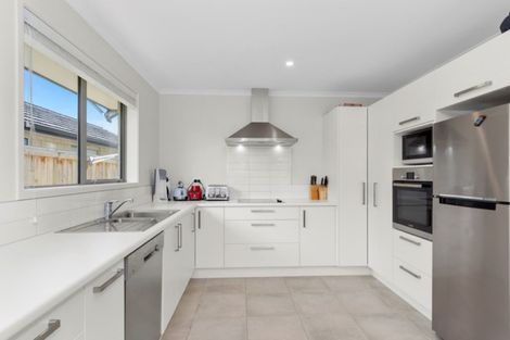 Photo of property in 19d Rewarewa Place, Matua, Tauranga, 3110