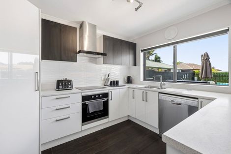 Photo of property in 8 Nicole Place, Papamoa Beach, Papamoa, 3118