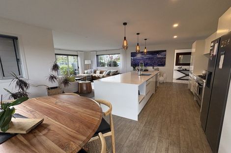 Photo of property in 8 Hikanui Drive, Havelock North, 4130