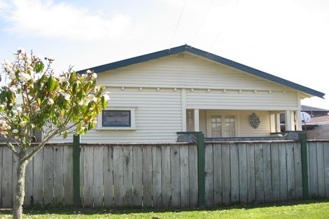 Photo of property in 1 Kura Street, Brooklands, New Plymouth, 4310