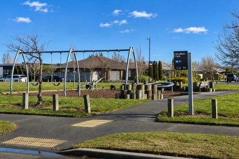 Photo of property in 1 Robalan Close, Halswell, Christchurch, 8025