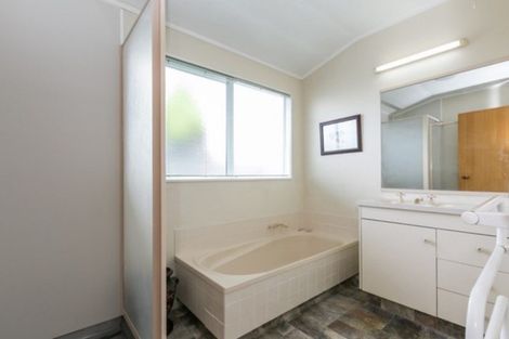 Photo of property in 61a Napier Road, Havelock North, 4130