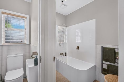Photo of property in 1 Lowry Terrace, Marewa, Napier, 4110