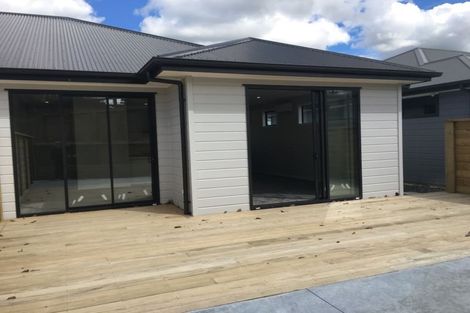 Photo of property in 25a Shrule Place, Huntington, Hamilton, 3210