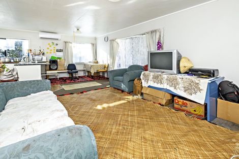 Photo of property in 3/22 Barneys Farm Road, Clendon Park, Auckland, 2103