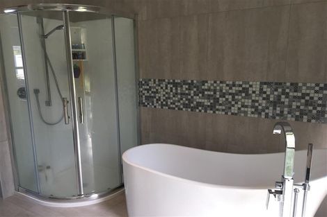 Photo of property in 5 Theodora Place, Mairangi Bay, Auckland, 0630