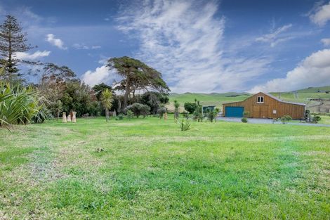 Photo of property in 11 Alcemene Lane, Baylys Beach, Dargaville, 0377