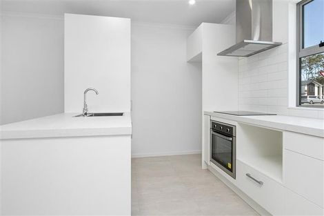 Photo of property in 24 Gilbert Hall Way, Swanson, Auckland, 0614