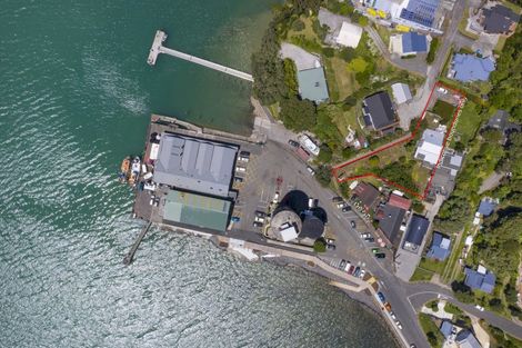 Photo of property in 77 Wallis Street, Raglan, 3225